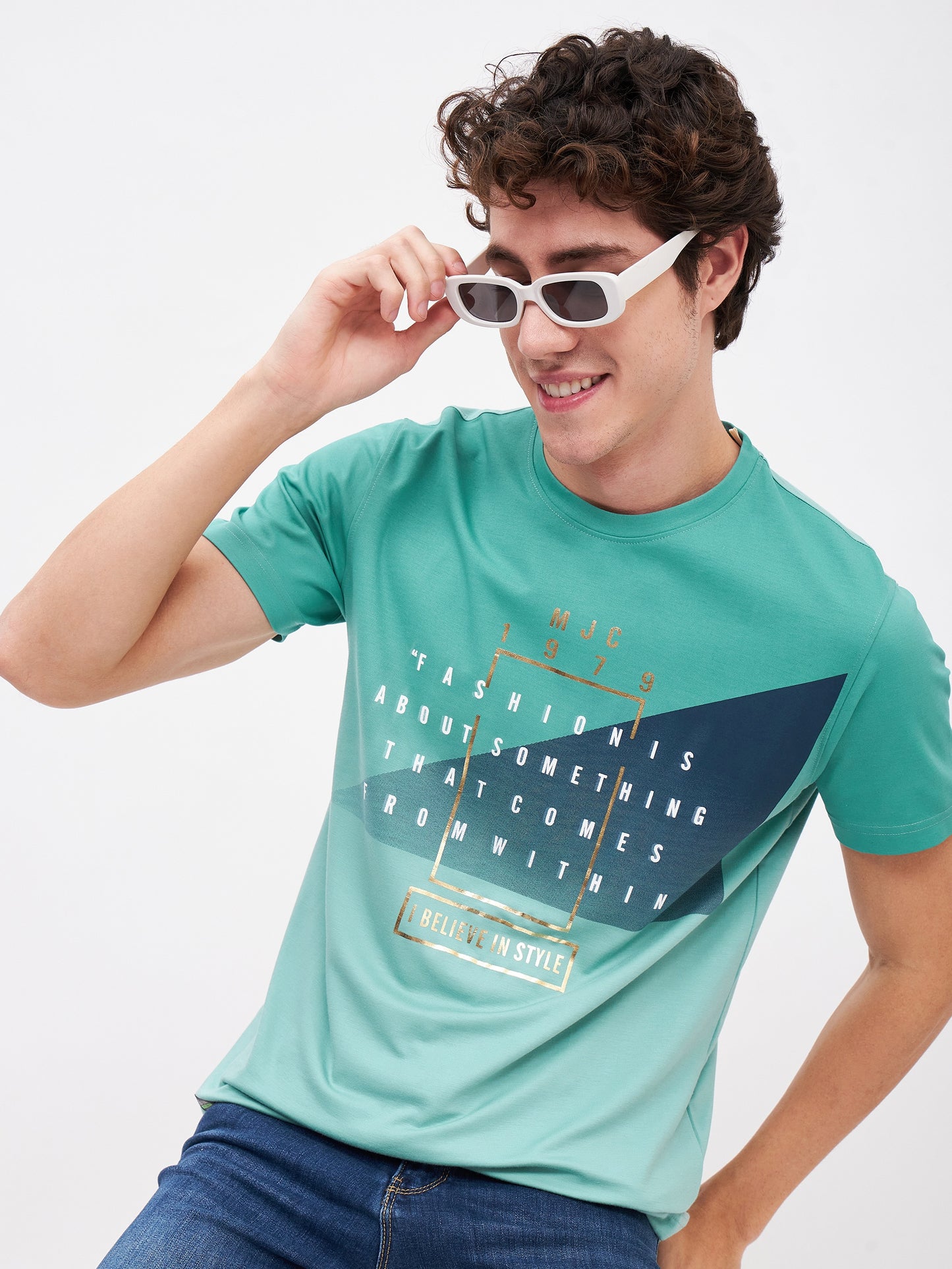 Round Neck Believe In style T-shirt